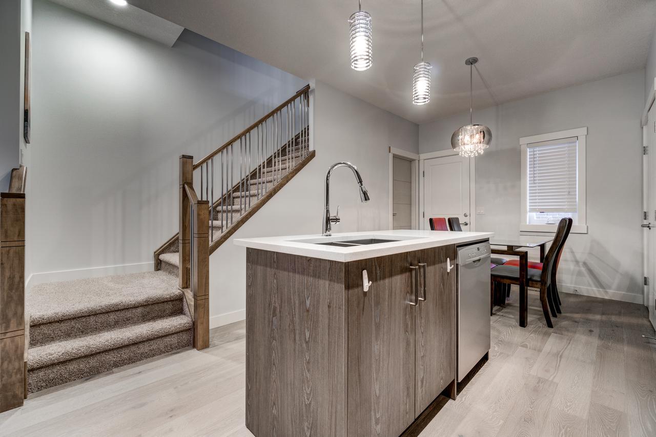 Three-Bedroom House With Walk-In Closet #29 Sunalta Downtown Calgary Zewnętrze zdjęcie